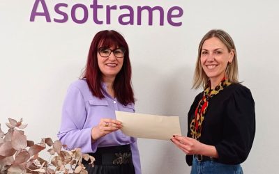 El salón nupcial eumés “Cásate no Camiño” recauda 1.700 euros para apoyar a Asotrame