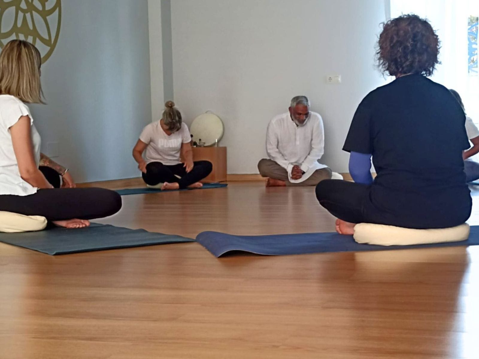 taller meditación 2024 Sesión de meditación con Ashraf Mystic