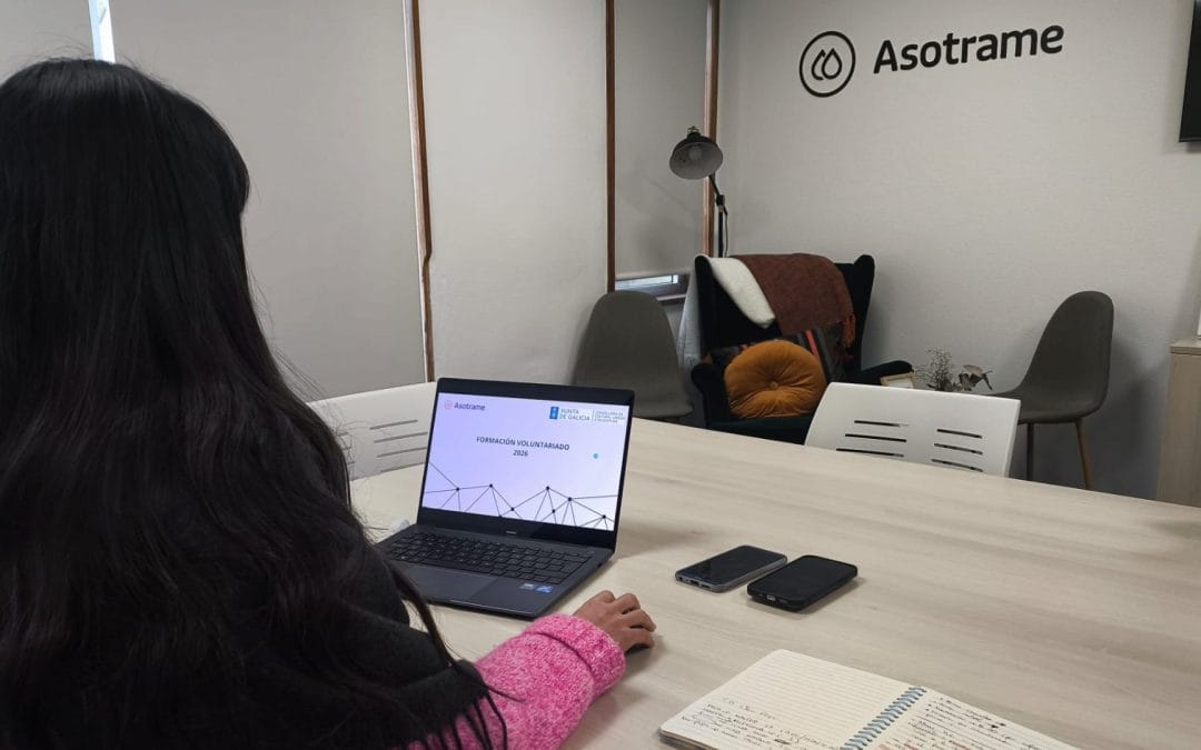 Superviventes de cancro hematolóxico fórmanse para prestar apoio emocional a actuais pacientes